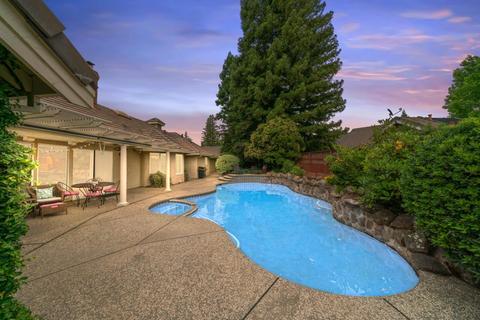 130 Fall River Dr, Folsom, CA 95630 photo 3