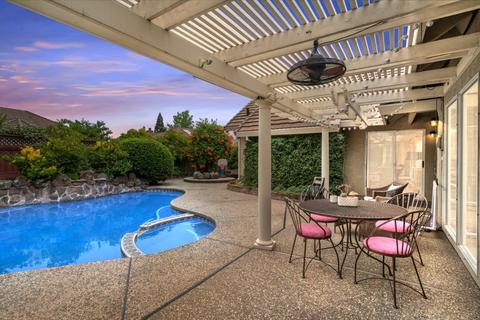130 Fall River Dr, Folsom, CA 95630 photo 5