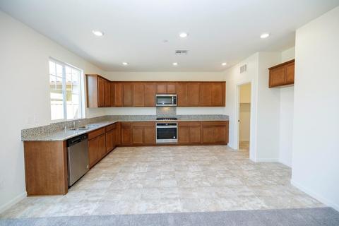 554 Sunol St, Lathrop, CA 95330 photo 20