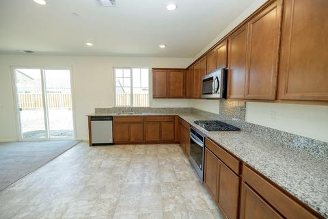 554 Sunol St, Lathrop, CA 95330 photo 22