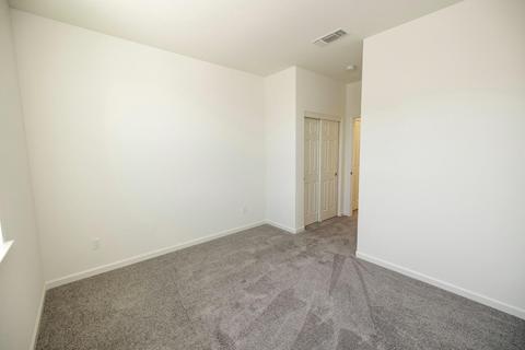 554 Sunol St, Lathrop, CA 95330 photo 7