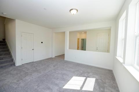 554 Sunol St, Lathrop, CA 95330 photo 12