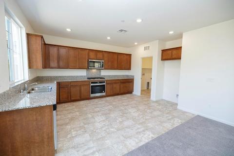 554 Sunol St, Lathrop, CA 95330 photo 19