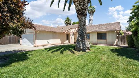 1581 W Kavanagh Ave, Tracy, CA 95376 photo 4