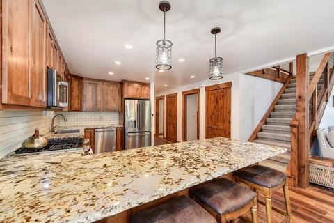 13778 Skiview Loop, Truckee, CA 96161 photo 13