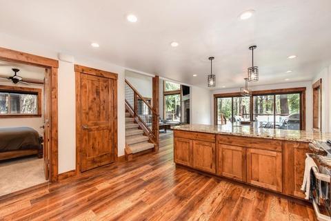 13778 Skiview Loop, Truckee, CA 96161 photo 10