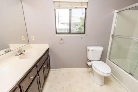 2001 Roble Ave, Modesto, CA 95354 photo 31