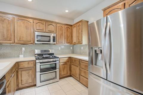329 Caples Dr, Folsom, CA 95630 photo 4