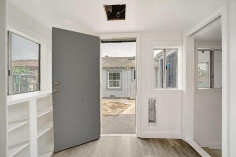 2009 Kenneth St, Modesto, CA 95351 photo 3