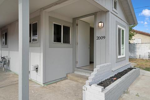 2009 Kenneth St, Modesto, CA 95351 photo 12