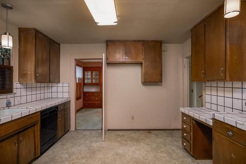 155 5th St, Gustine, CA 95322 photo 8