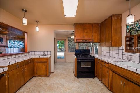 155 5th St, Gustine, CA 95322 photo 7