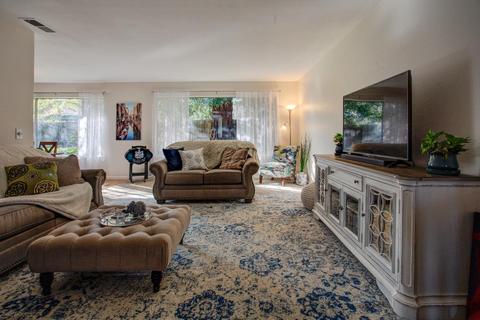 4324 Vista Way, Davis, CA 95618 photo 1