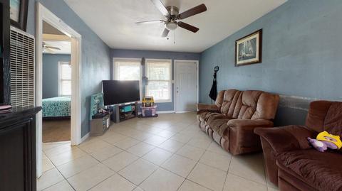 620 W Center St, Manteca, CA 95337 photo 6