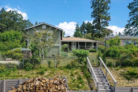 31 Walnut St, Colfax, CA 95713 photo 2