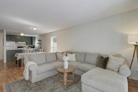 1215 Halifax Ave, Davis, CA 95616 photo 9