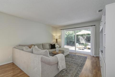 1215 Halifax Ave, Davis, CA 95616 photo 12
