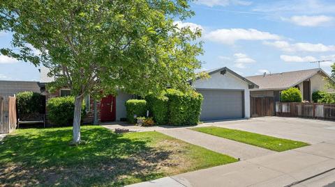 692 Alpine Ave, Manteca, CA 95336 photo 3