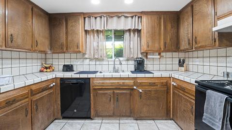 692 Alpine Ave, Manteca, CA 95336 photo 9