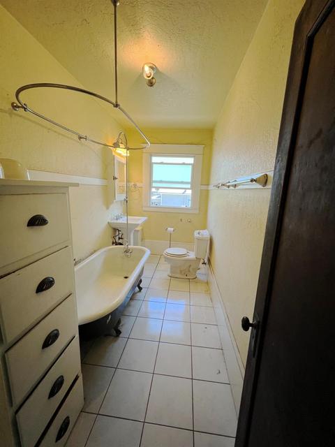 945 N Sutter St, Stockton, CA 95202 photo 14