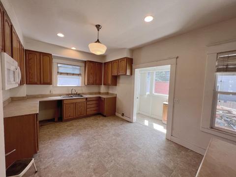 945 N Sutter St, Stockton, CA 95202 photo 8
