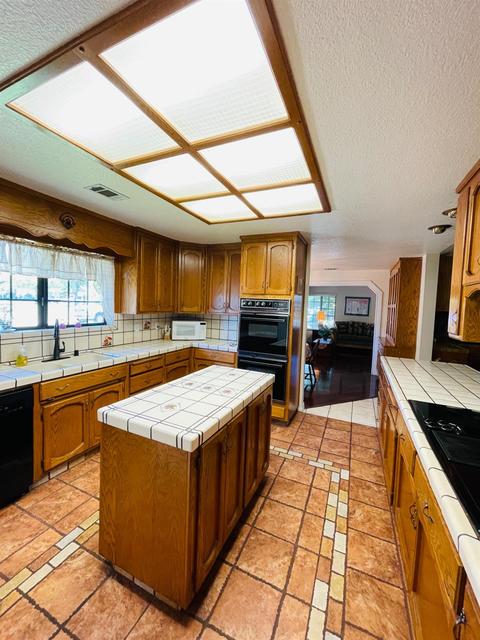 1310 April Pl, Manteca, CA 95336 photo 27