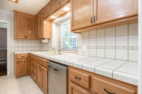 325 Wilson Ave, Modesto, CA 95354 photo 12
