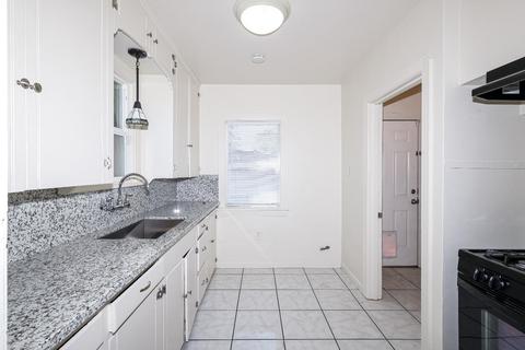 309 Spruce St, Modesto, CA 95351 photo 9