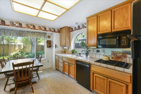 2912 Cherimoya Ct, Antelope, CA 95843 photo 10