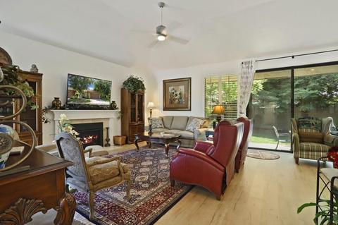 2371 Hyde Park Cir, Lodi, CA 95242 photo 2