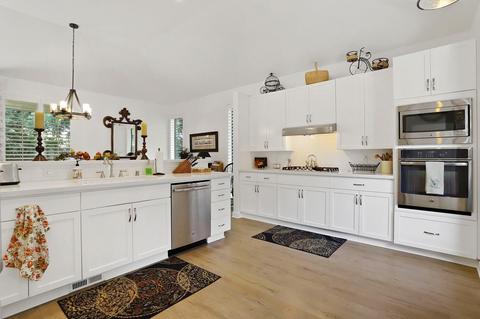 2371 Hyde Park Cir, Lodi, CA 95242 photo 3