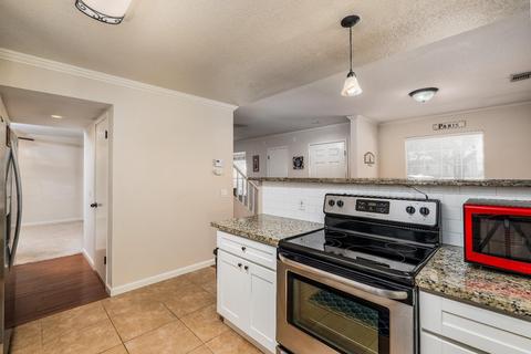 3813 Olivebranch Ln, Carmichael, CA 95608 photo 15