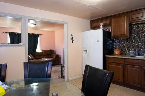 801 Watson Ave, Modesto, CA 95358 photo 10