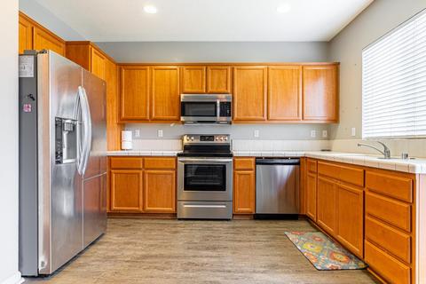 1913 Olivas Ct, Ceres, CA 95307 photo 9
