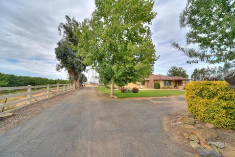 13137 E Kettleman Ln, Lodi, CA 95240 photo 5