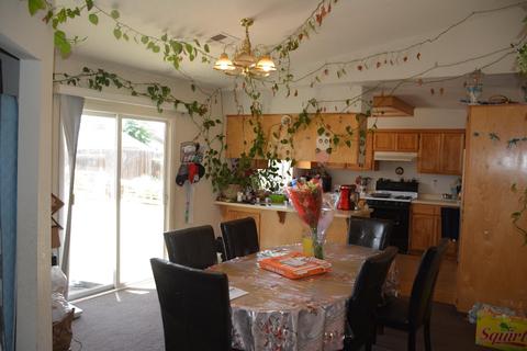 1400 Alicante Way, Madera, CA 93638 photo 5