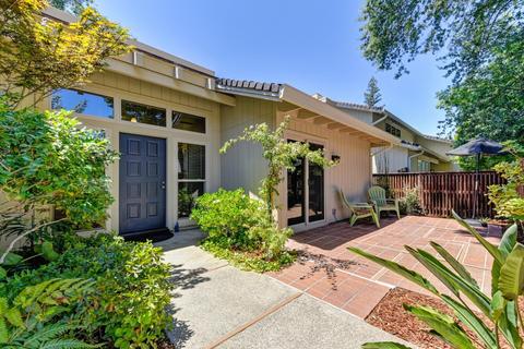 3313 Oak Stream Ct, Carmichael, CA 95608 photo 4