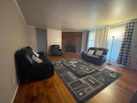 1755 Shirley St, Merced, CA 95341 photo 2