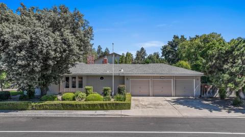 1600 Carleton Dr, Turlock, CA 95382 photo 3