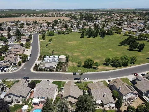1772 Komenich, Manteca, CA 95336 photo 47