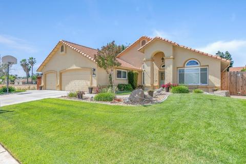 1021 Sparrow Ct, Merced, CA 95340 photo 2