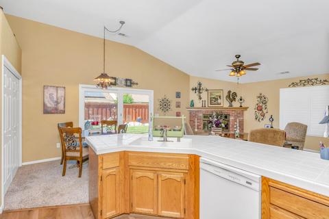 1021 Sparrow Ct, Merced, CA 95340 photo 14