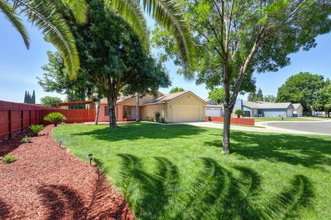 1806 Demoss, Merced, CA 95341 photo 2