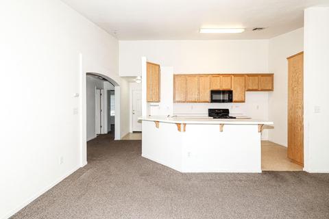 2130 W Solis St, Merced, CA 95348 photo 3