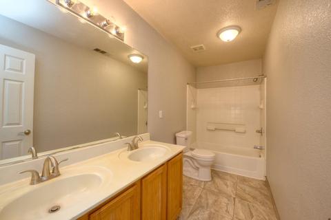 460 Red Robin Dr, Patterson, CA 95363 photo 17