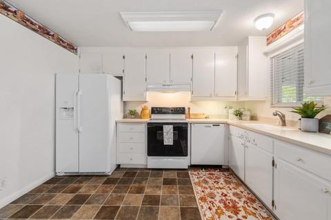 1301 Camphor Ln, Davis, CA 95618 photo 10