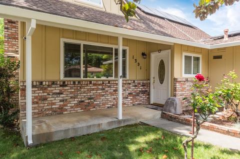 1301 Camphor Ln, Davis, CA 95618 photo 3