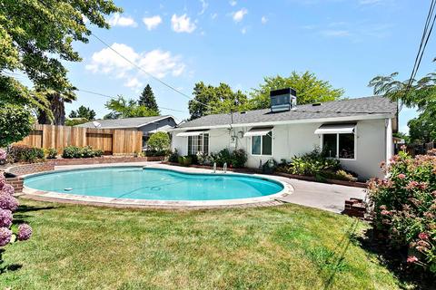 5435 Earnell St, Carmichael, CA 95608 photo 2