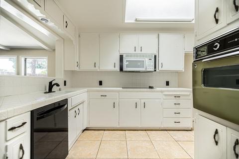 2433 Ada St, Modesto, CA 95354 photo 10