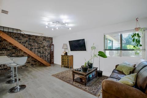 2804 Pole Line Rd #2, Davis, CA 95618 photo 3
